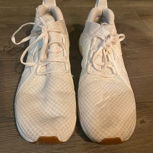 Off White PUMA Tennis Shoes